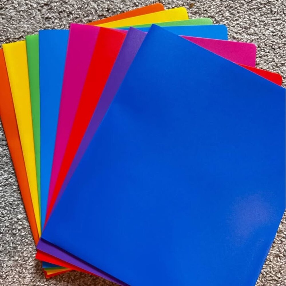 Plastic Folders with Pockets, 8Pcs